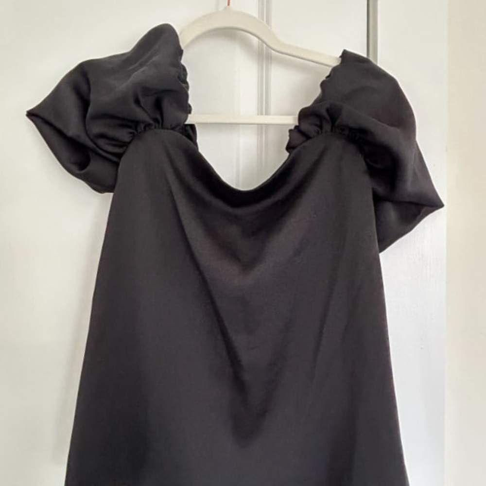 Club Monaco Black Top